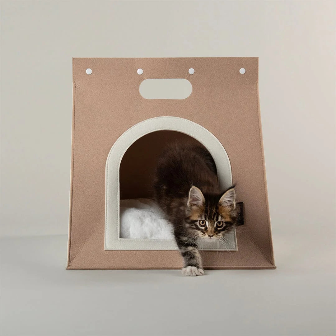 Scruffs Stockholm Felt Bag Cat Bed L40cm x W45cm x H40cm