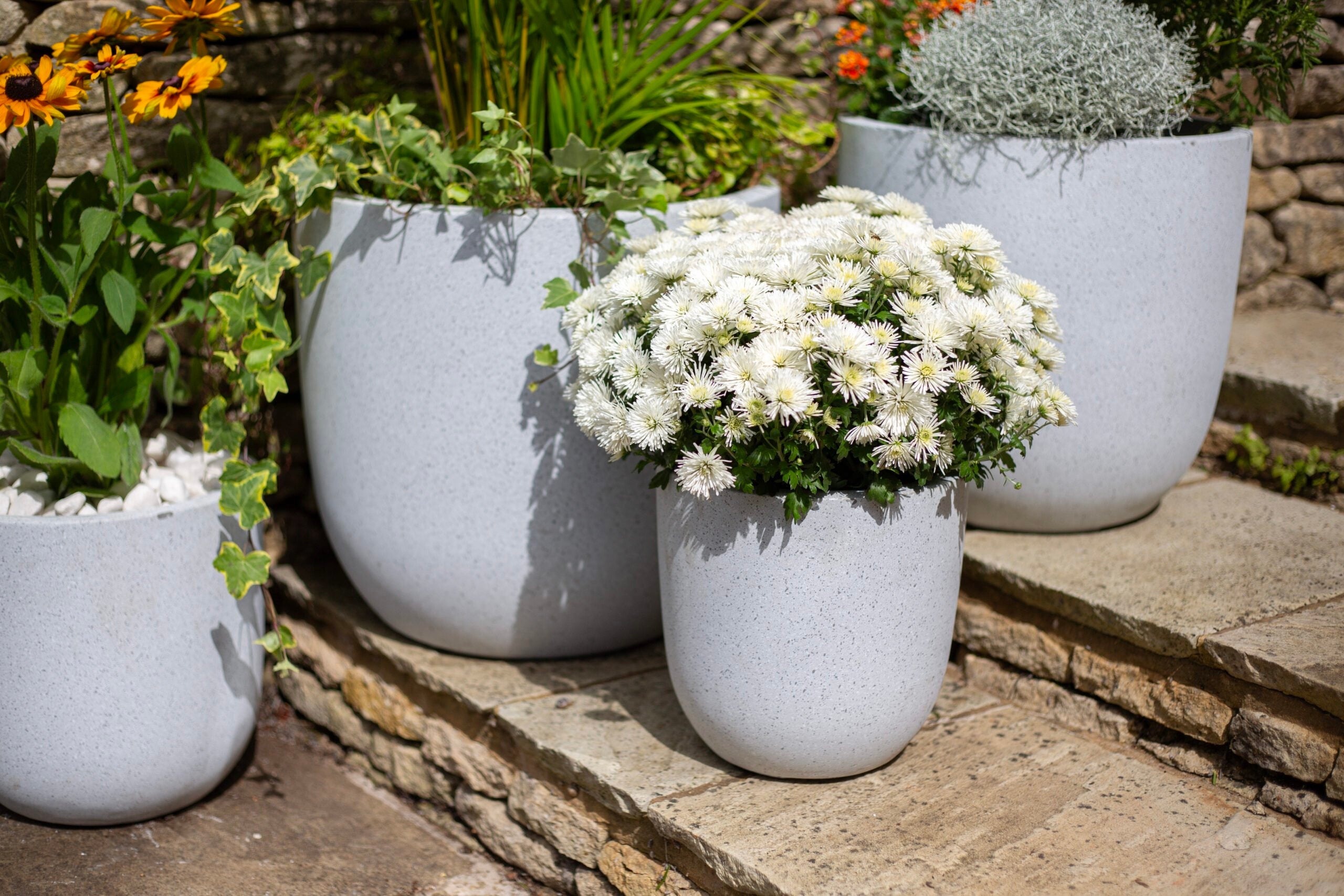 Granito White Egg Pot 54cm