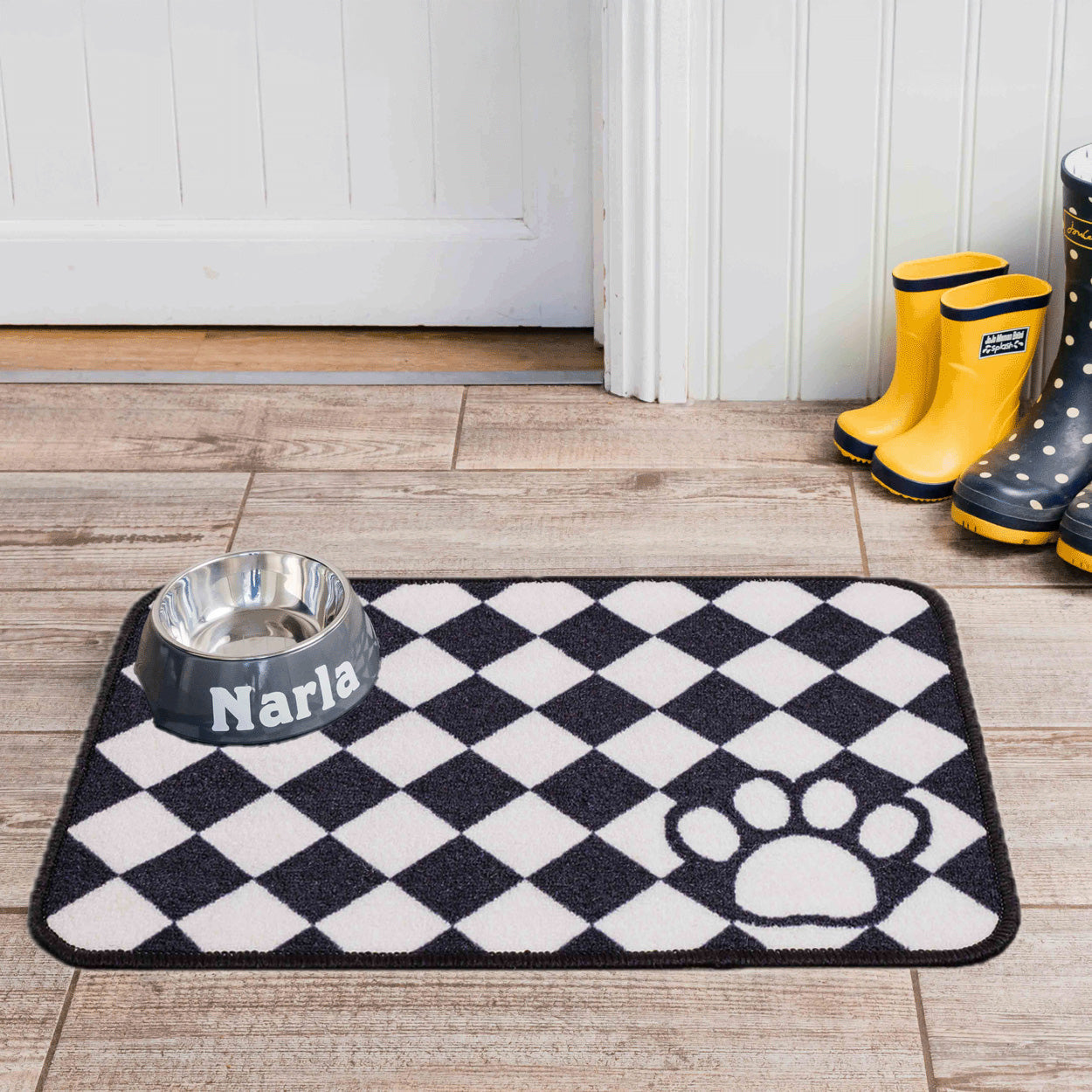 Pet Rebellion Dinner Mate – Chess, 60 x 40cm Absorbent Pet Food Mat