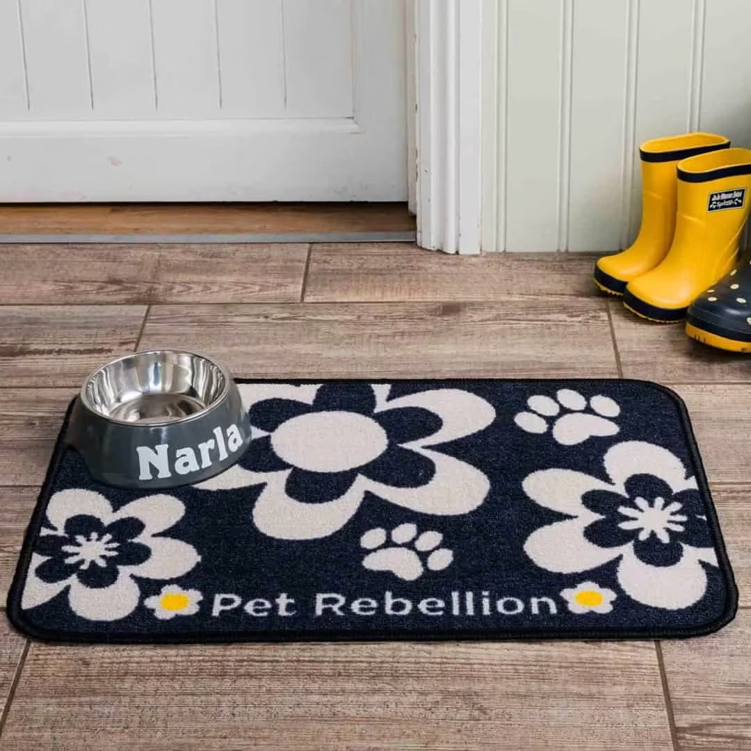 Pet Rebellion Dinner Mate Flowers Black