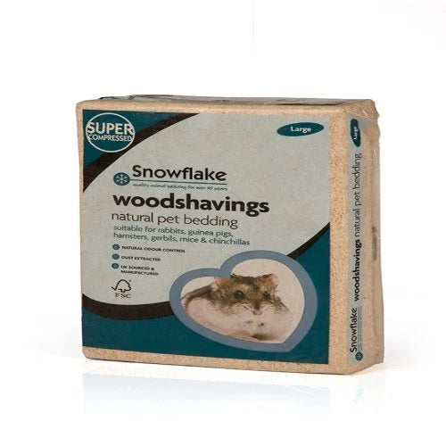 Snowflake Large Woodshavings – Natural Softwood Pet Bedding, Pack of 4