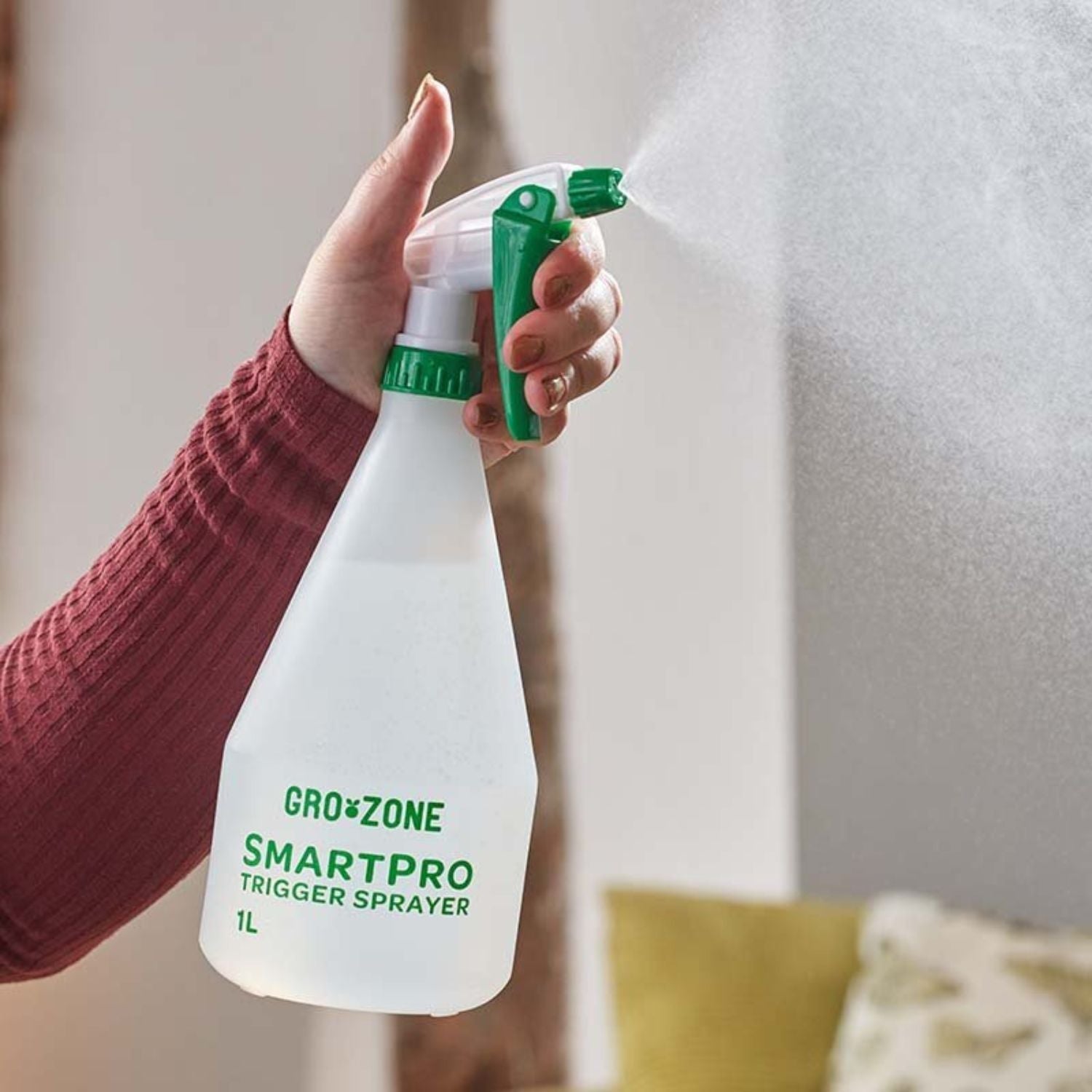 Smart Garden SmartPro Trigger Sprayer – 1 Litre Hand Mister for Plants